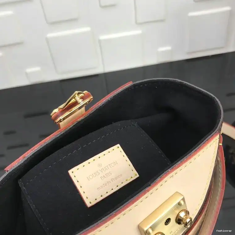 Fashionrep 19T1L0043 Bags LV 0526